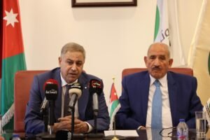 “البوتاس العربية” و”مناجم الفوسفات” توقعان اتفاقية لإنشاء المجمع الصناعي المشترك في العقبة والشيديةالإعلان عن الشركة الأردنية المتطورة لصناعات الأسمدة المتخصصة