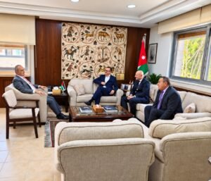 حجازين يبحث مع قيادات مجموعة فنادق ومنتجعات IHG تعزيز الشراكة بين القطاعين العام والخاص